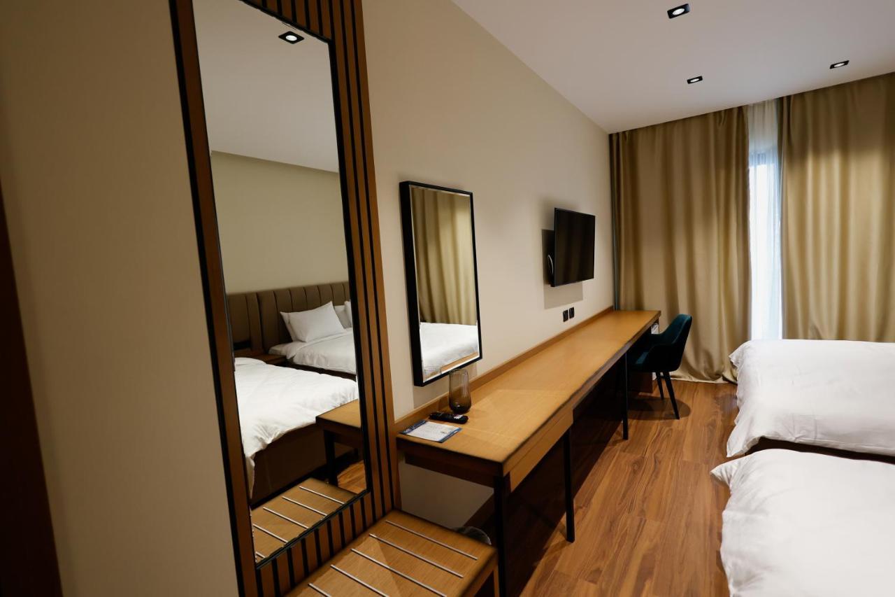 Vlorë Valza Boutique Hotel מראה חיצוני תמונה